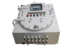 ����������Y����B